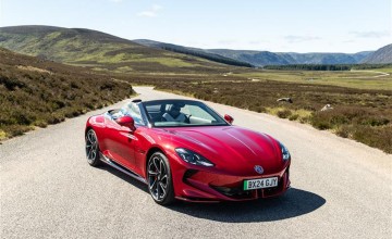 MG reaches EV landmark